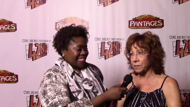 Mindy Sterling talks Broadway love at Pantages 42nd Street смотреть онлайн