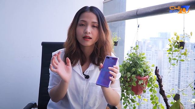 Galaxy Z Flip sử dụng như thế nào??? смотреть онлайн