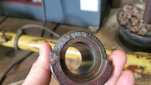 CASE IH HYDRAULIC CYLINDER DESTROYED