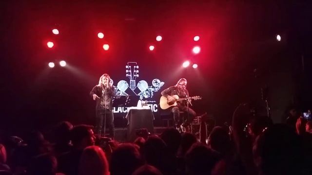 Timo Kotipelto & Jani Liimatainen - Out in the Fields (Gary Moore) смотреть онлайн