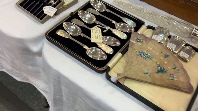 失敗のアンティークお買い物??意外な作業テーブルの使い方 смотреть онлайн