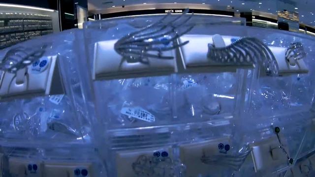 МАССИВНЫЕ КОЛЬЦА смотреть онлайн