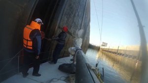 Саратов - Волгоград. Прохождение сложного, волжского шлюза на маломерном судне. Афера до свидания.