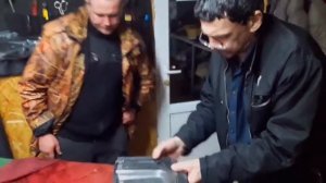 Перетяжка дверных карт и карманов. Перетяжка авто мото