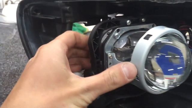 Audi Q7 замена линз bi-led Optima Alteza PS смотреть онлайн