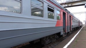 Электропоезд ЭД4МК-0075 на станции Воскресенск