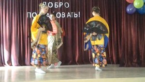 Японский танец наши девочки )))