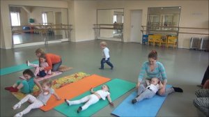 Игровая ритмика и танцы младшая группа до 3 лет.