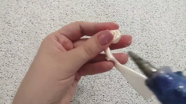 Как сделать розу из ткани и лент быстро и просто
