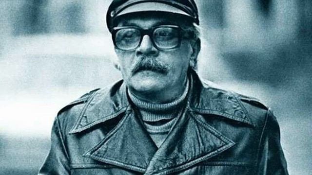 Завсегдатай
