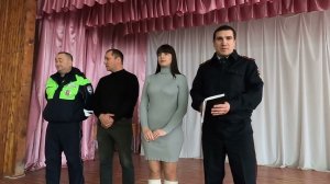 Новочеркасские полицейские провели беседу со школьниками