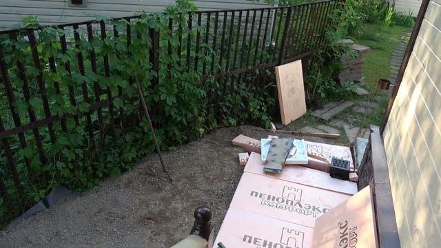 Возведение отмостки вокруг дома.
