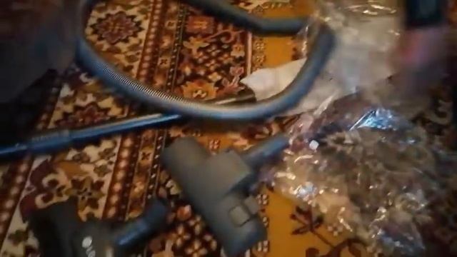 Распаковка – Пылесос LG VK76A09NTCR смотреть онлайн