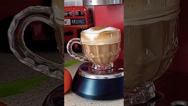 old school cappuccino coffee/ Delonghi Dedica EC685