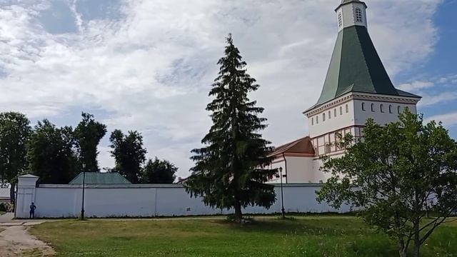 Озеро Валдай. Иверский мужской монастырь. 05.07.2022г.