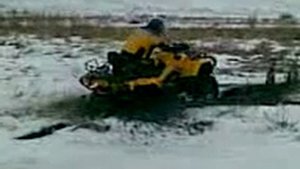 BRP 650 вытаскивает BRP 650