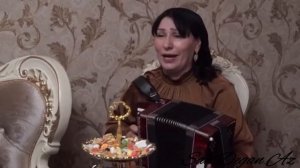 Малика Алдамова ПОЕТ ЖИВЫМ ГОЛОСОМ ОЧЕНЬ КРАСИВО (2019)