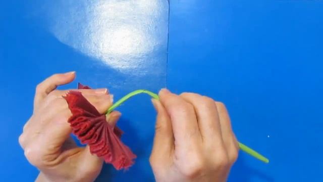 Пышная Гвоздика из бумаги своими руками/Как сделать цветы салфетки.Украшение дома,сувенир на 8 март