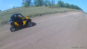 BRP Can-Am Maverick 1000R VS Arctic Cat TRV 700