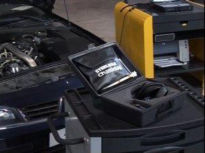 Поиск шумов, устройство Steelman - Обзор - Renault Megane III Coupe DVD (Английский язык)