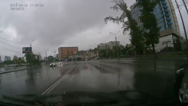 Infiniti FX45 vs FX37 смотреть онлайн