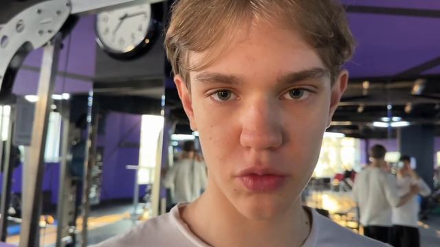 ПОДЪЕМ ШТАНГИ НА БИЦЕПС | НОВЫЙ МИРОВОЙ РЕКОРД В 15 ЛЕТ?! смотреть онлайн