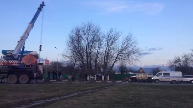 На АЗС в Серпухове проблемы с бензовозом смотреть онлайн