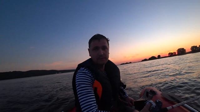 ЗАБУДЬТЕ ПРО ТО, ЧТО НЕ КЛЮЁТ НА ЗАКАТЕ ДНЯ , И НЕ БЕРИТЕ ЖЁН НА РЫБАЛКУ! смотреть онлайн