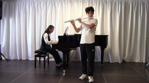 Ф.Обер «Престо» Филиппов Данил (флейта) Аджиева Лейла (фортепиано)