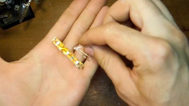 Самодельный USB LED фонарик смотреть онлайн