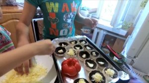 Грибы запеченные с сыром в духовке