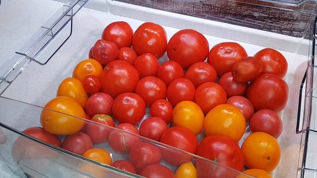 Как заморозить помидоры на зиму! Попробуйте не пожалеете! Вкусно, полезно, ароматно и всегда свои. смотреть онлайн