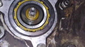 НИВА НЕБОЛЬШОЙ РЕМОНТ. ПЕРЕГРУЗИЛ МАШИНУ ВЫРВАЛО КРЕПЛЕНИЕ АМОРТИЗАТОРА.