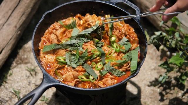 대패삼겹살과 콩나물이랑 같이 있으면 i am 신뢰에요  / 콩나물불고기 / 캠핑요리 / 캠핑 한끼