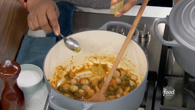 Chicken Noodle Soup with Sunny Anderson | The Kitchen | Food Network смотреть онлайн