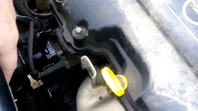 Замена термостата на Опель Корса Д своими руками смотреть онлайн