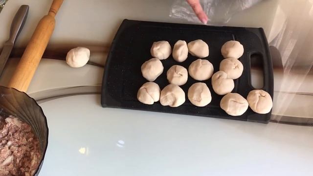 Чебуреки с мясом на сковородке. Удачный рецепт. смотреть онлайн