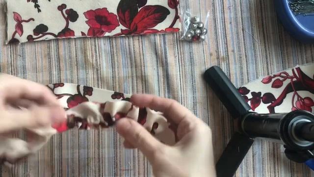 Обработка рукава женской рубашки - манжет с оборкой, разрез с косой бейкой и фонарик. смотреть онлайн