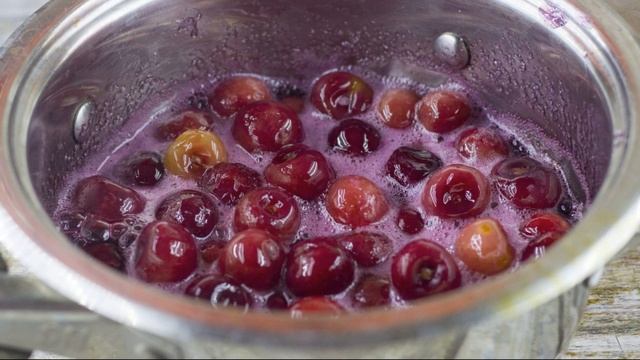 Варенье из черешни с косточкой - быстро готовится, замечательный вкус!