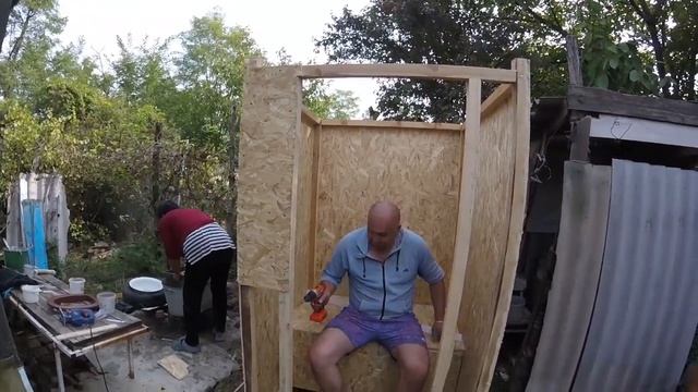 Хутор Казаче - Малёваный / Строим туалет смотреть онлайн
