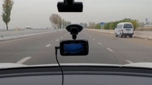 Mio MiVue i90 - очень странный гибрид