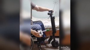 Колесо от самоката для инвалидной коляски.
