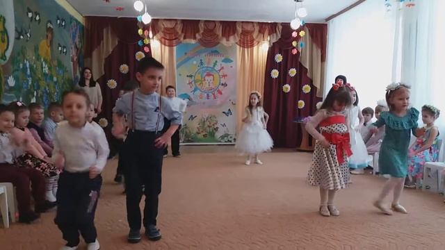 Утренник 8 марта старшая группа! смотреть онлайн