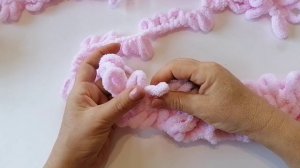 Плед из пряжи Alize Puffy узором "Косы"