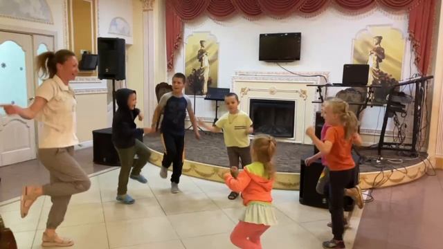 «Весёлое детство»