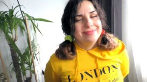 Я толстая и голодная. Я Толстая с дверями