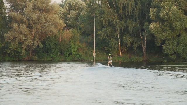 Мой первый опыт на вейкборде | Strogino Wake Park 2021 смотреть онлайн
