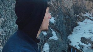 ОПАСНЫЙ ПОХОД НА ВОДОПАД В СЕЛЕ ЗРЫХ, ПАДЕНИЕ С ГОРЫ, МАТ