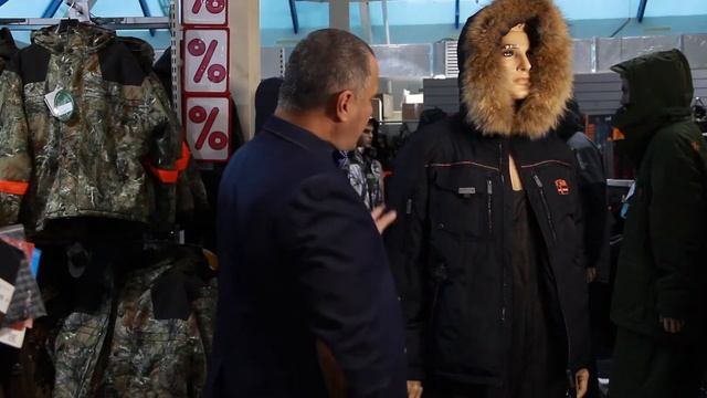 Обзор зимней мужской куртки Finn Flare W17-22038 смотреть онлайн