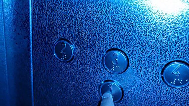 Застрял в лифте ---(NOLYRUS) смотреть онлайн